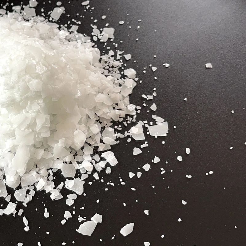 Pencetakan Penghilang Minyak Pemutih Naoh Caustic Soda 25kg Tas 1310 73 2 Nomor Cas