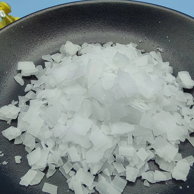 Sodium Hydroxide Soda Kelas Industri 25kg/Kantong 1310 73 2 Produksi Deterjen